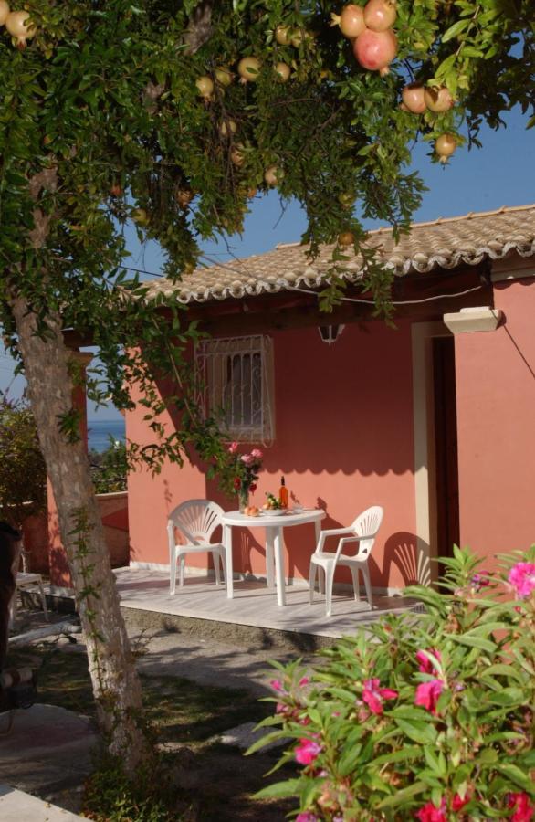 Amalia Cottages Agios Gordios  Esterno foto