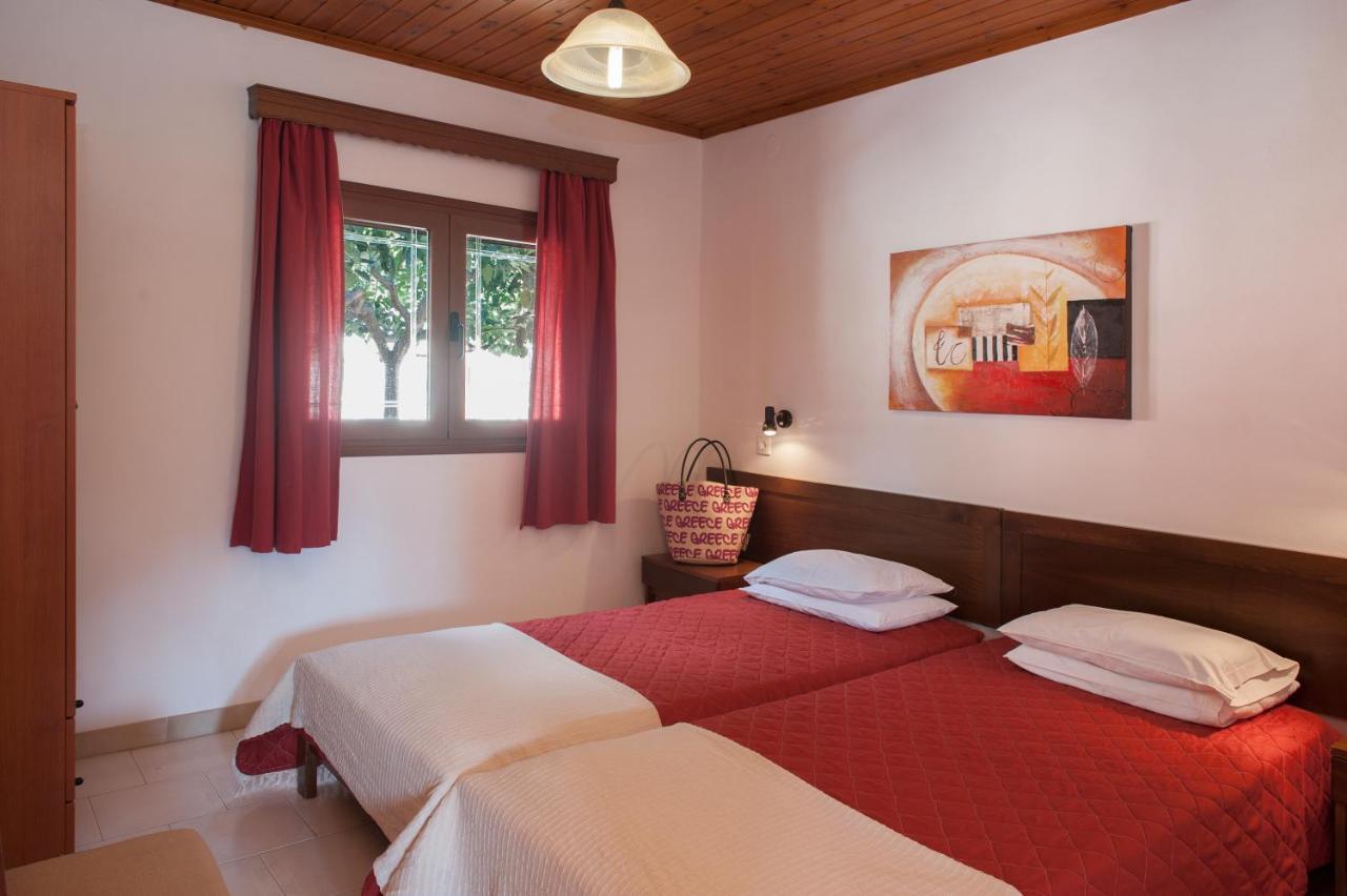 Amalia Cottages Agios Gordios  Esterno foto
